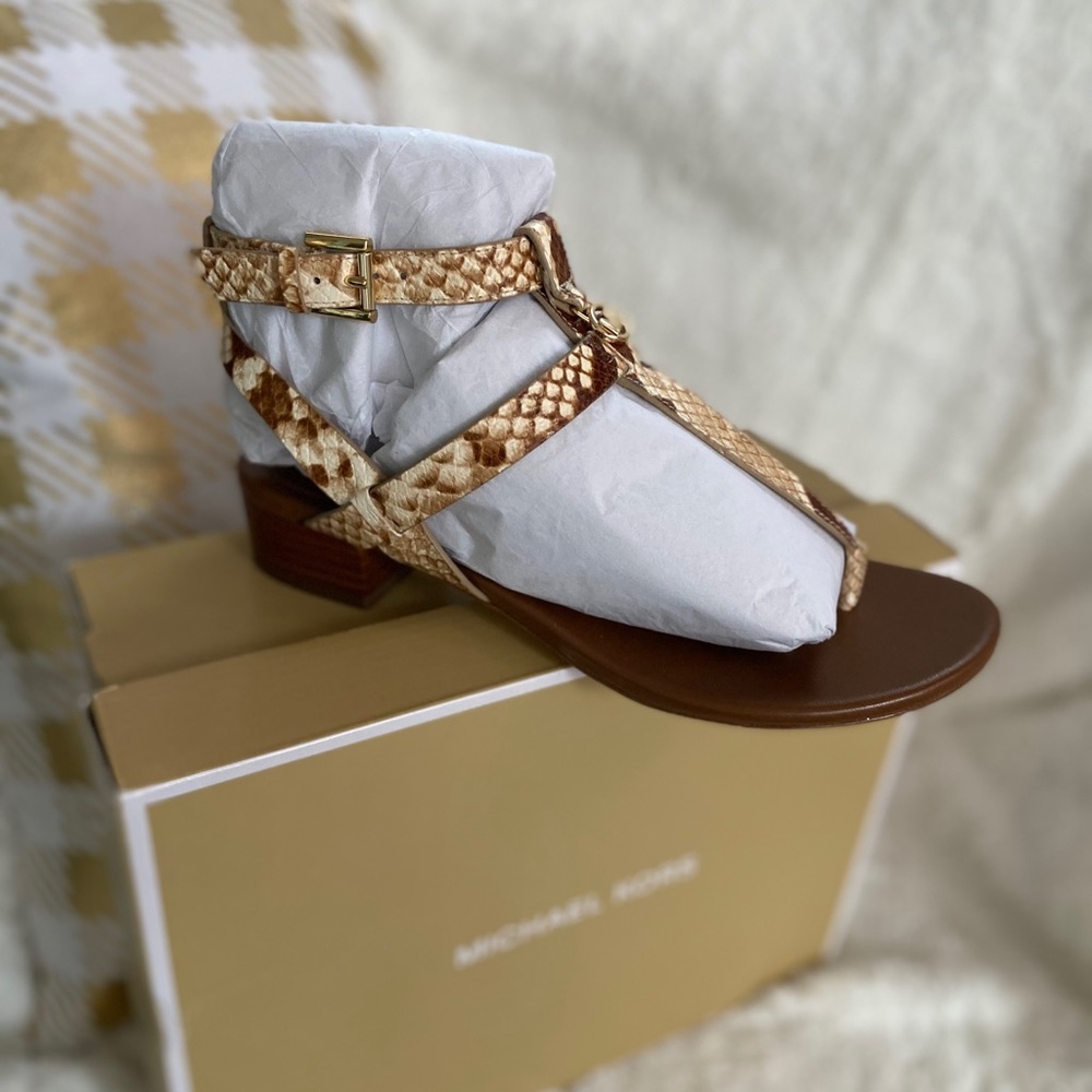 Michael Kors sandal brand new - Picture 3 of 3